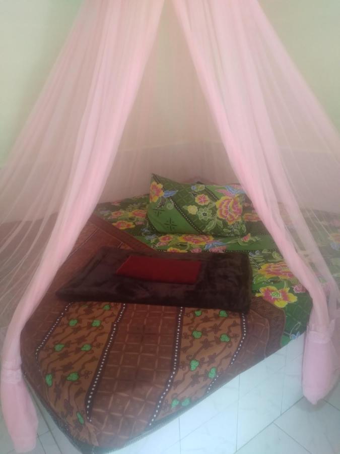 Umiyuki Jungle Tour Only Treking With As Hotell Bukit Lawang Exteriör bild
